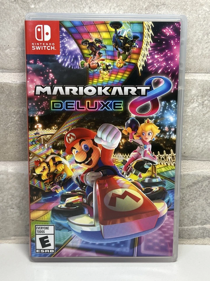 Mario Kart 8 - Deluxe Edition - Nintendo Switch. - Complete CIB - VG - Image 2 of 4