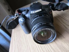 Canon EOS Rebel T2i / EOS 550D 18MP DSLR Camera EF-S IS 18-55mm Battery Charger