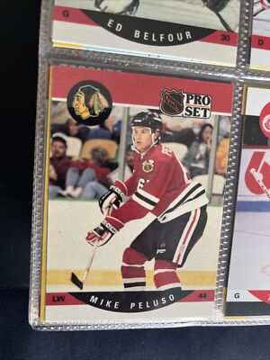 1990-91 Pro Set Hockey Card Mike Peluso Chicago Blackhawks #601