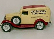 Ertl 2975UO 1:25 "J.C. Penney  Company" 1932 Ford Panel Delivery Bank MIB