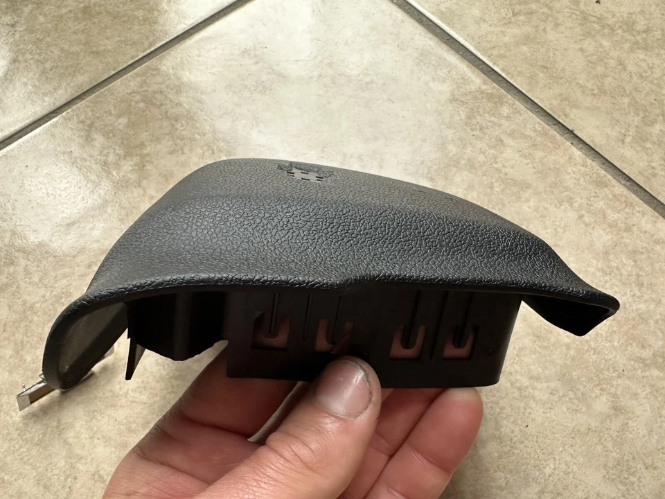 Cubierta volante 2014-2019 14 15 16 17 18 Chevrolet Silverado HD 2500 3500 Foto 4 de 4