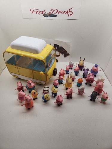 Peppa Pig Figuren & Fahrzeuge Konvolut 28 Figuren und Wohnmobil