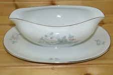 KPM 629 White Gravy Boat or Sauce Bowl with attached Underplate, 8 3/4"