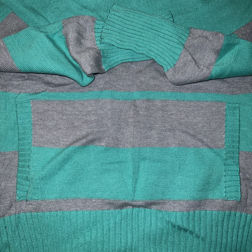 Volcom Stone Women’s Small Hoodie Sweater Green/Gray Front Pocket - Image 3 of 4