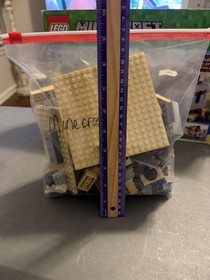 LEGO MINECRAFT 21121 Desert Outpost - Not complete - no manual - sold as is