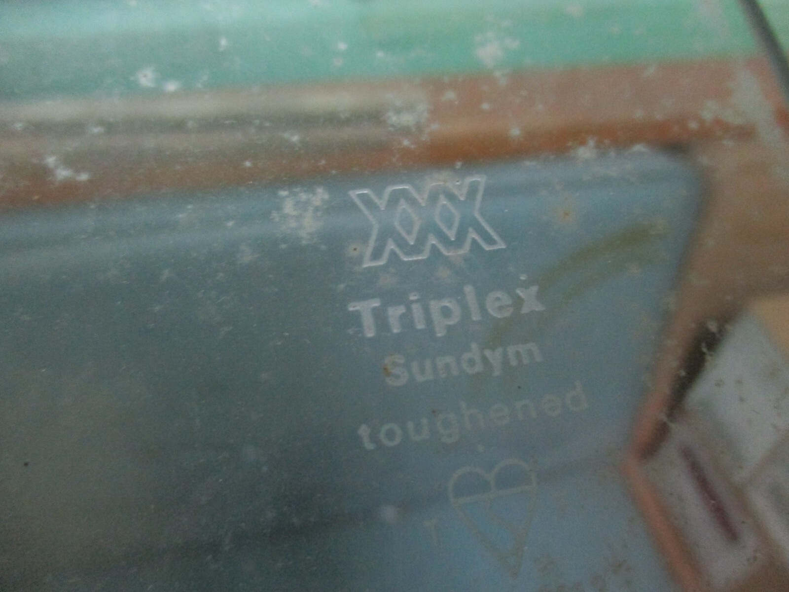 Bentley T, Rolls Royce Shadow, Wraith, LHF Triplex door glass & channel UB16040