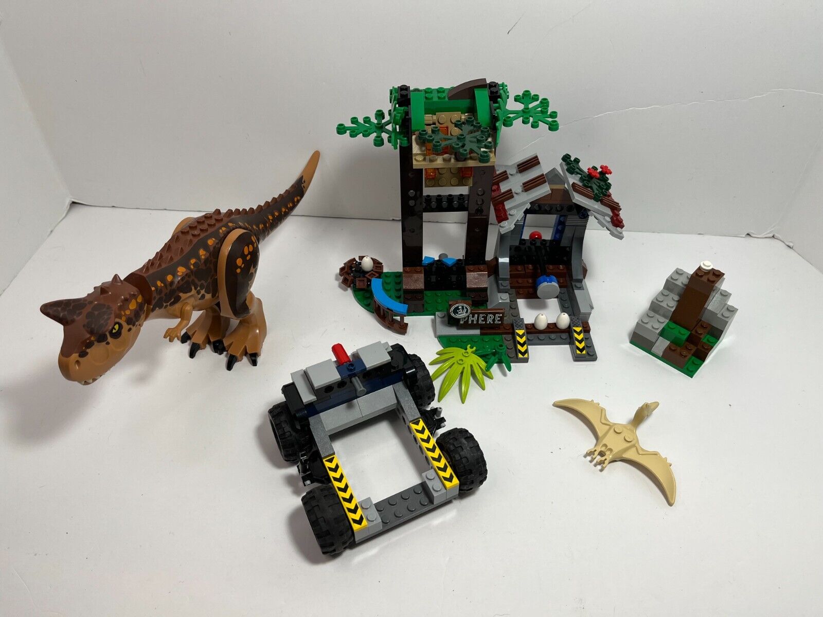 LEGO Jurassic World: Carnotaurus Gyrosphere Escape 75929 (2018) Rare