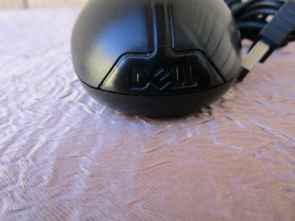 Dell  Mouse DP/N XN967 . 2 USB  Wired Optical Mouse.TESTED/ WORKING - Image 3 of 4