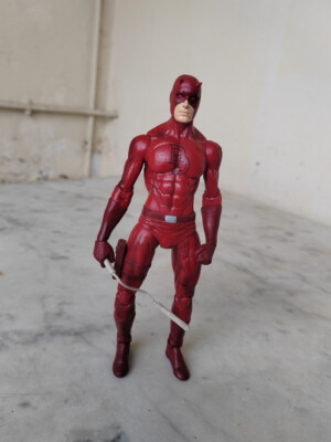 Frank Miller DAREDEVIL Matt Murdock Red Kostüm 18 cm Figur Marvel Select