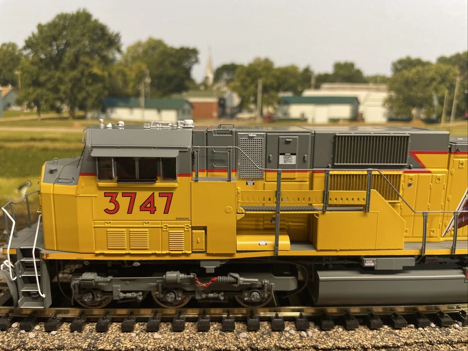 HO Athearn EMD SD90MAC “Canadian Pacific” Ex UP -American Flag -DCC Ready NIB - Image 2 of 4