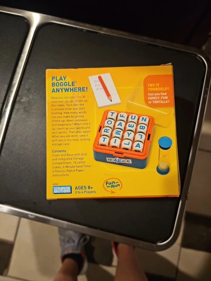 BOGGLE To Go! Parker Brothers Travel Game - 2005 Hasbro - New in box - Image 4 of 4