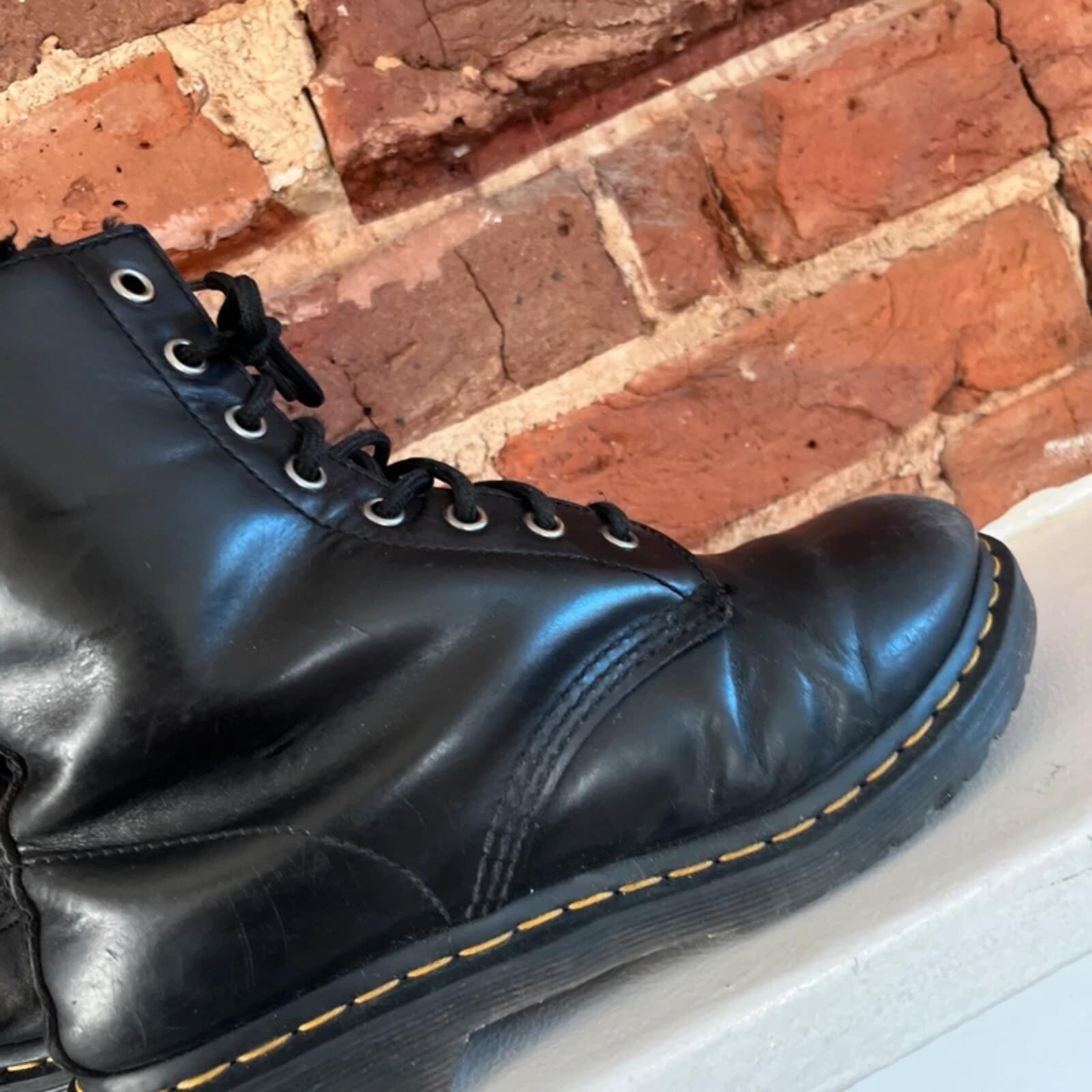Vintage Dr Marten Black Women’s Leather Boots | UK Size 6 image 6