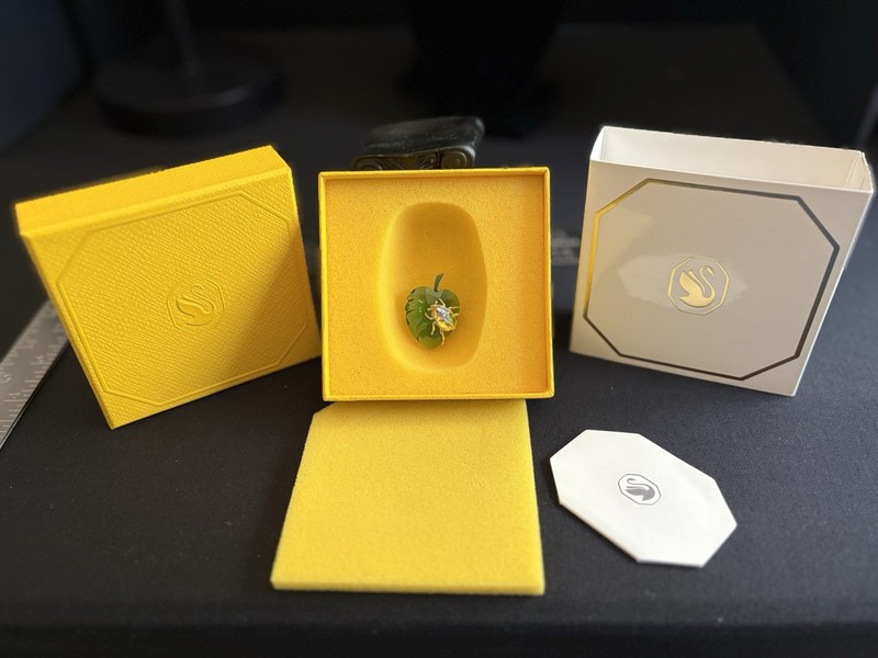 NIB Authentic Swarovski SCS 2024 Beetle On Leaf Crystal Metal Figurine #5668764