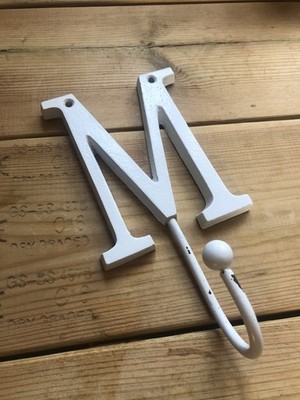 Wandhaken Metall M Initiale