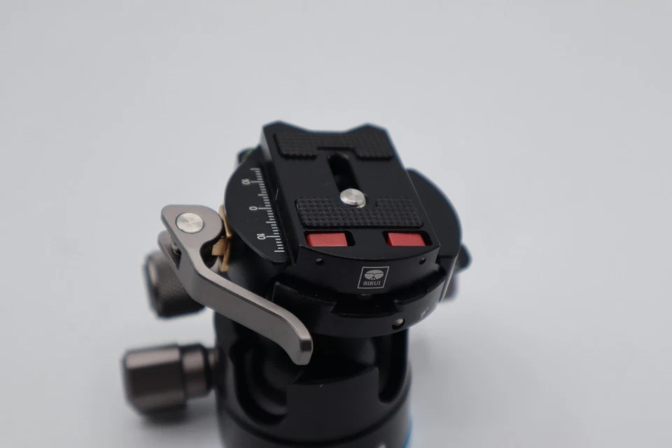 Sirui KS-30 Low Gravity Quick Release Ball Head w/ Magnetic Allen Key - Image 3 of 4