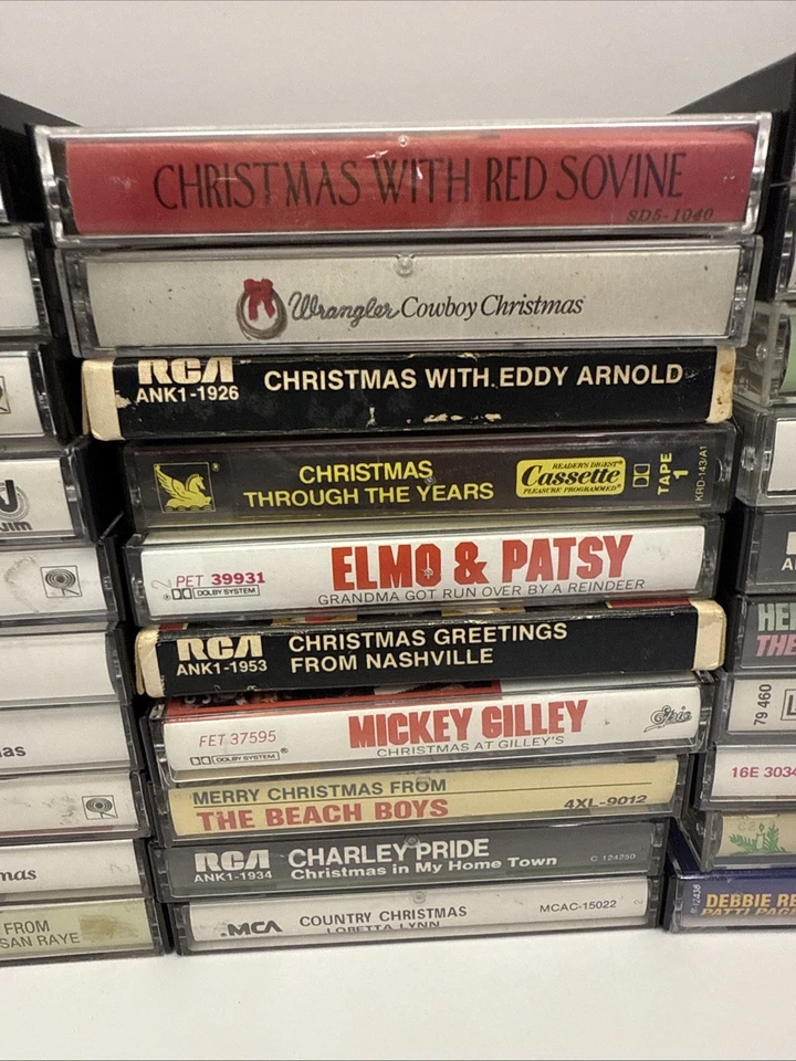 Lot Of 30 Vintage Cassette Tapes Elvis,John Denver,Beach Boys,Johnny Cash & More Foto 3 de 4