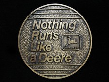 NG11163 NOS VINTAGE 1983 JOHN DEERE NOTHING RUNS LIKE A DEERE TRACTOR BUCKLE