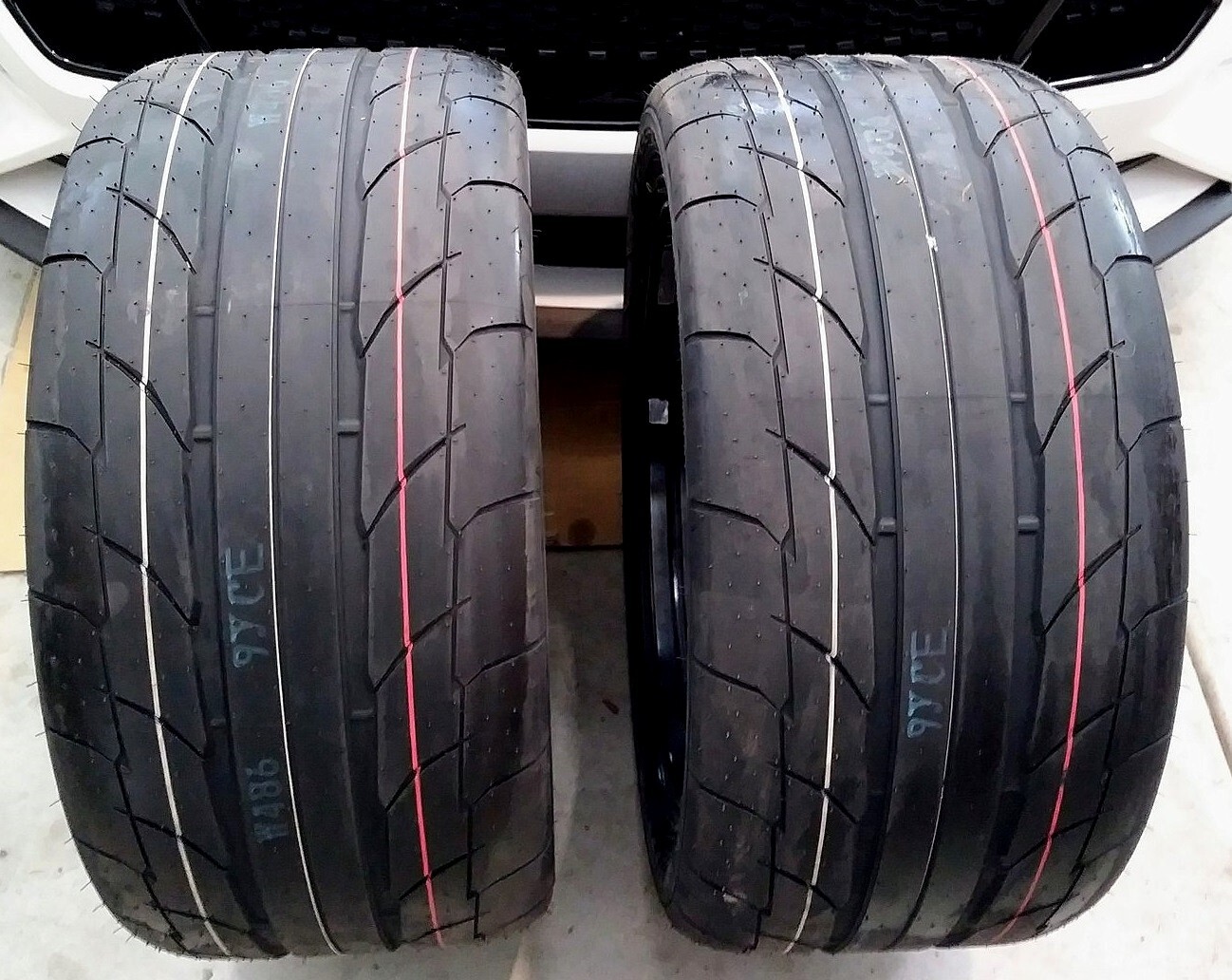 315-35r20-nitto-nt555rii-r2-dot-competition-20-drag-radial-tire-n108