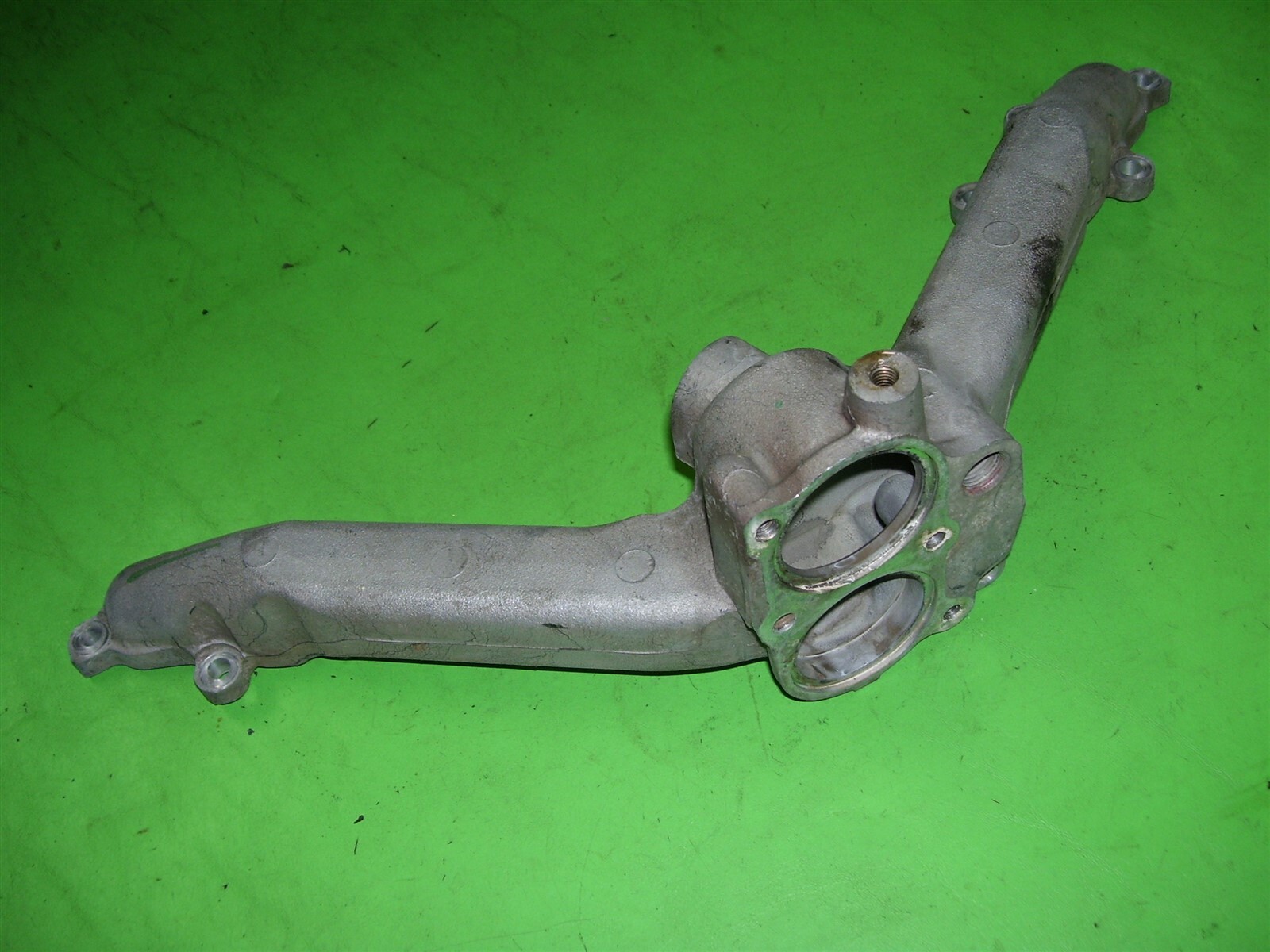 Duramax LMM 6.6 Diesel Thermostat Housing 898082690 for sale 