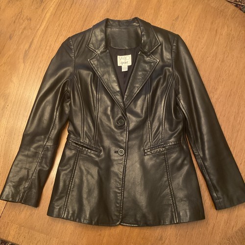 Woman's Vakko Sport Black Leather Blazer/Jacket Size Small - Nice Condition