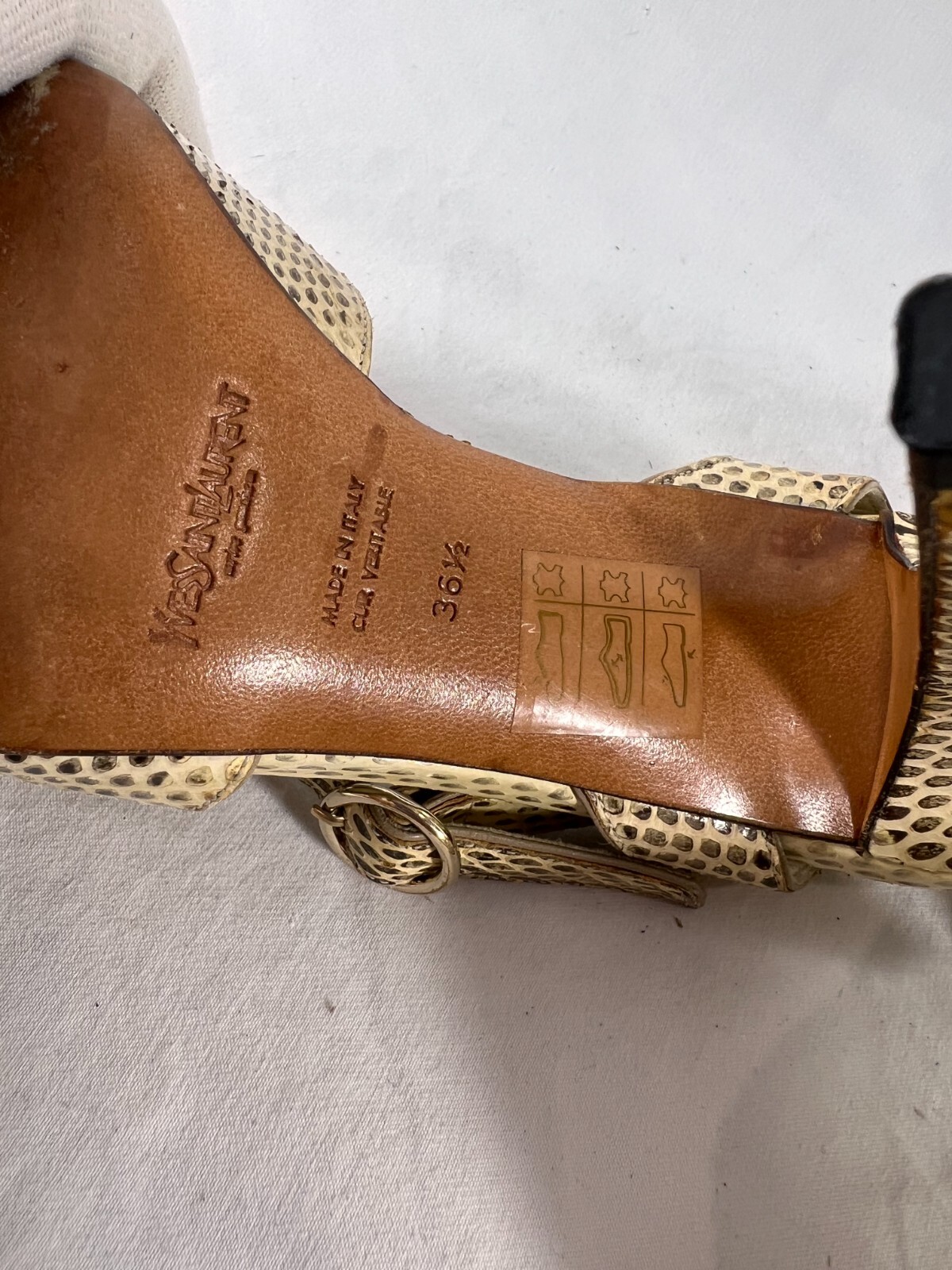 Sandali YSL Yves SAINT LAURENT tacco pelle di serpente contrassegnati come 36 5 6 5 US