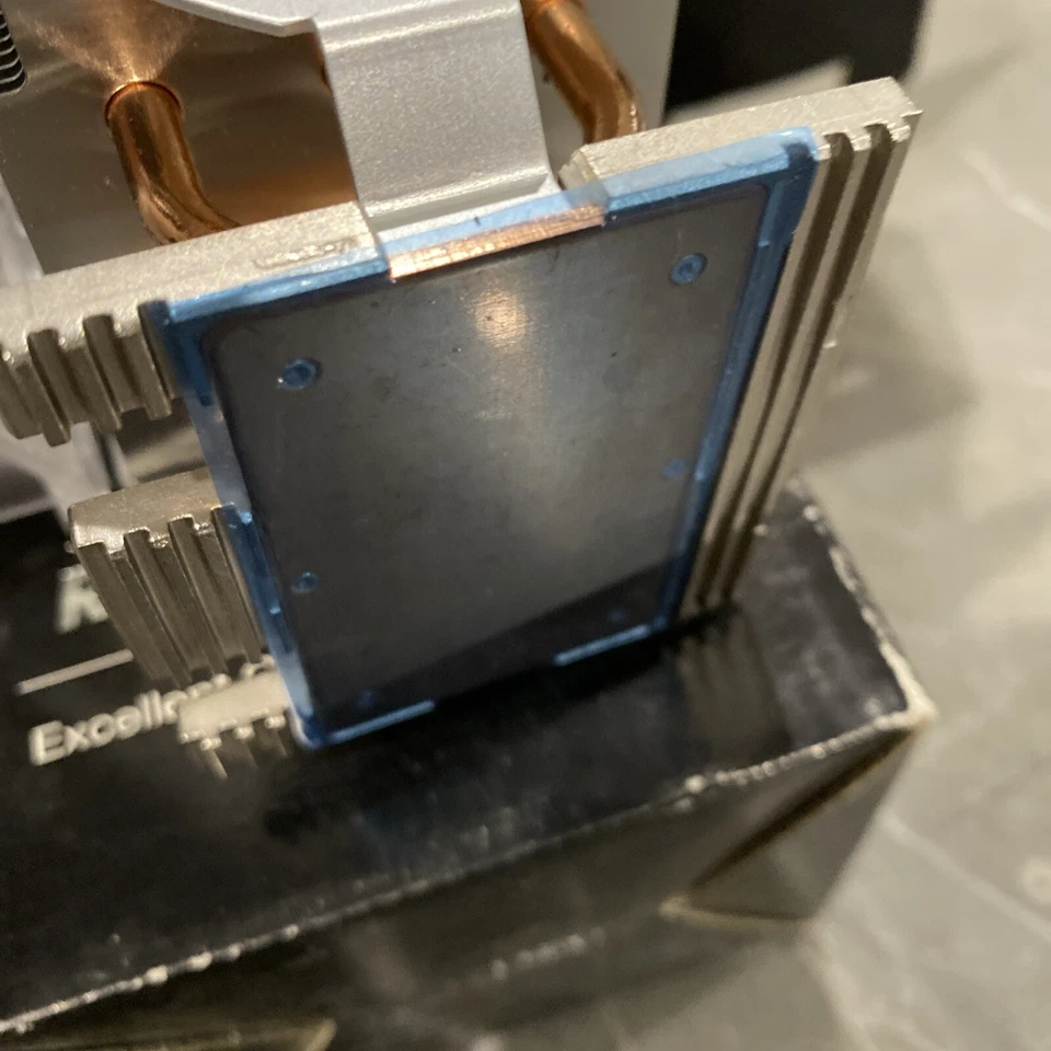 Rosewill RCX-Z940-SL Fan & Heatsink 92mm 4 Pin 46.2 CFM 2100 RPM - Image 3 of 4