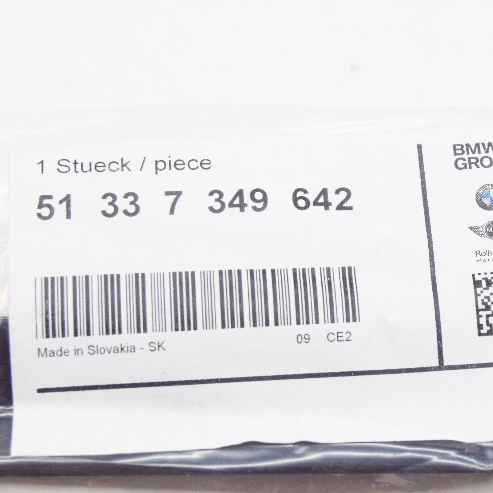 NEW BMW X1 F48 FRONT RIGHT DOOR WINDOW MOLDING 51337349642  