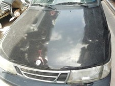 Capot Saab 900