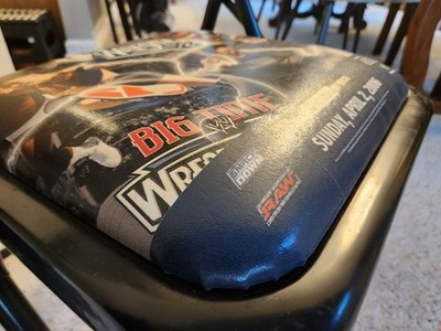 WWE WrestleMania 22 Ringside Chair – April 2, 2006 Allstate Arena