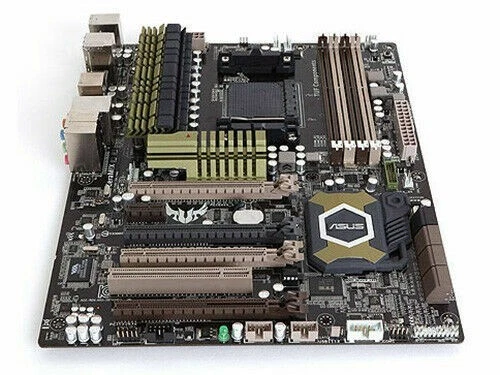 ASUS SABERTOOTH 990FX Socket AM3+ DDR3 AMD 990FX USB3.0 SATA ATX Motherboard - Image 2 of 3