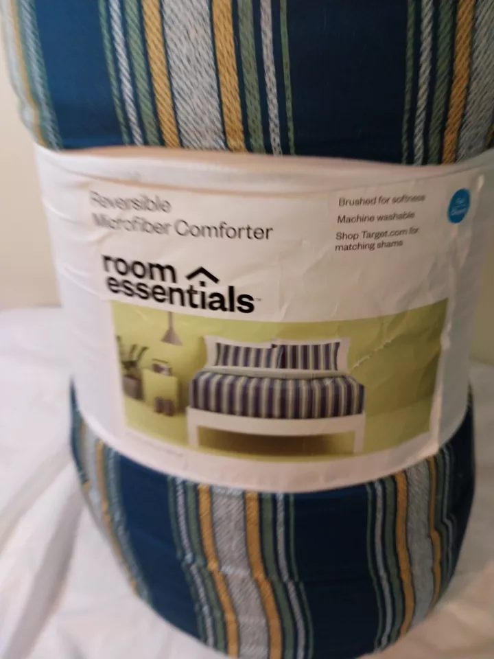 Room Essentials Reversible Microfiber Comforter Full/Queen Size Blue Stripe - Image 2 of 4