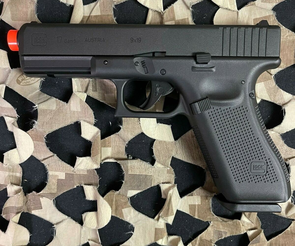 NEW Glock G17 Gen 5 CO2 (Half) Blowback Airsoft Pistol NEW Glock G17 Gen 5 CO2 (Half) Blowback Airsoft Pistol