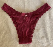 VICTORIA'S SECRET Size M Dream Angel Campari Red Brazilian Lace-Trim Panty