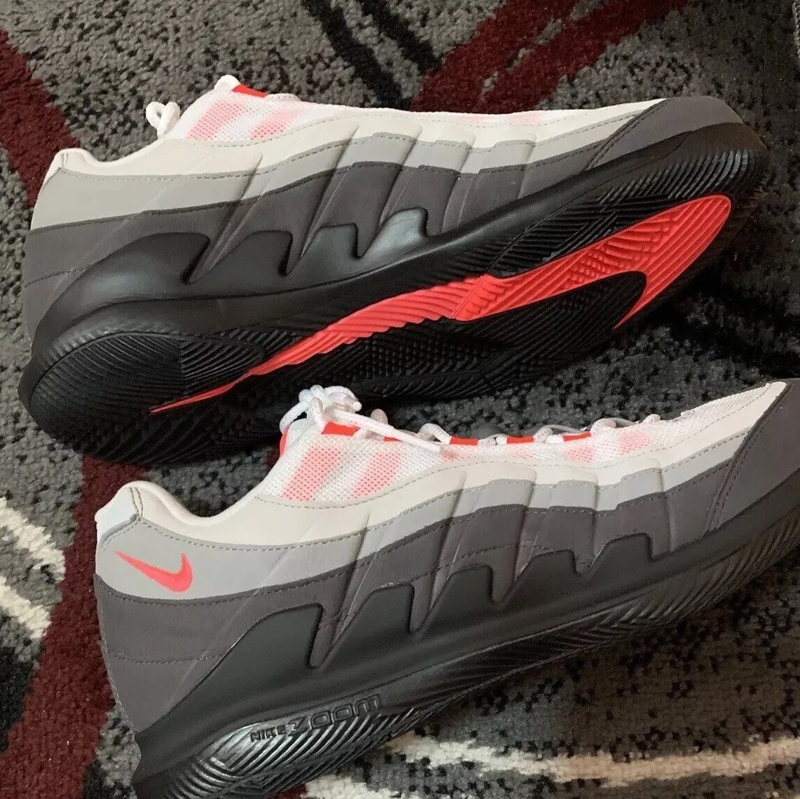 スニーカー Nike Court Zoom Vapor X Air Max 95 Solar Red Size 10 - NikeCourt Zoom Vapor X Air Max 95 Solar Red for