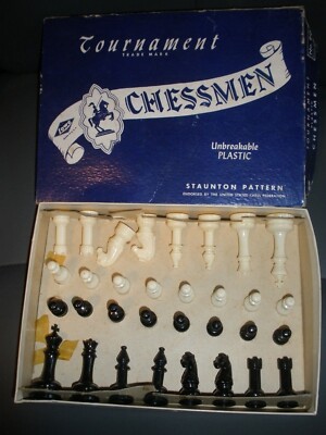 Lowe #808 Black & Ivory Color Tournament Plastic Chessmen in Original Box  