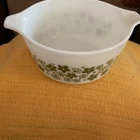 Vintage Pyrex Spring Blossom Green Crazy Daisy Casserole 1 1/2 Qt 474 - B No Lid