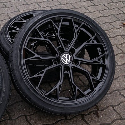 19 Zoll Sommerräder RW03 für VW Golf 8 7 6 8R 7R 6R GTI 5K1 CD 225/35 R19 Schwar