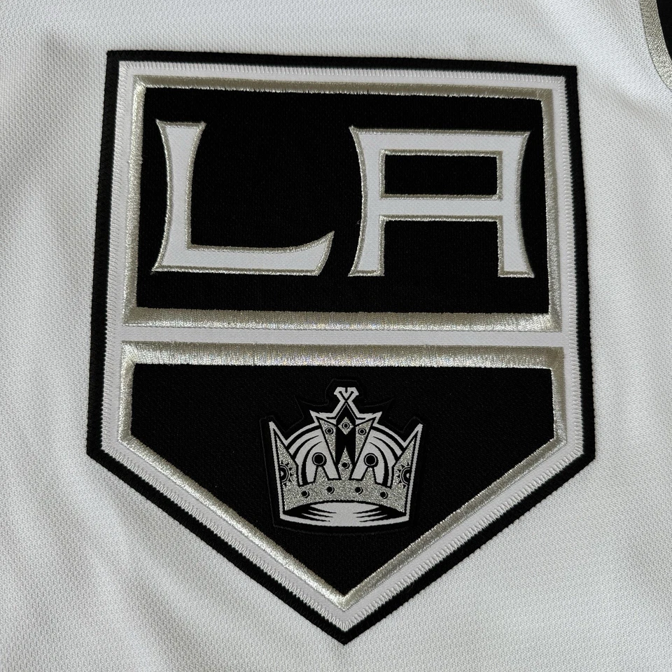 Los Angeles Kings Jersey ADIDAS 56 White NHL Fight Strap CANADA #17 Promo Player - Image 3 of 4