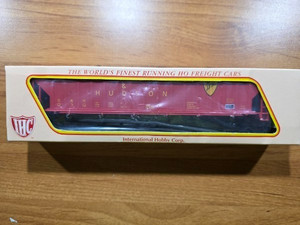 IHC Delaware & Hudson 3 Bay Covered Hopper 12312 HO Scale 35251 NEW RED