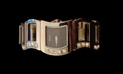 Seksy Skonda Swarzorsky Crystal Silver Tone Curve Watch  display picture 2