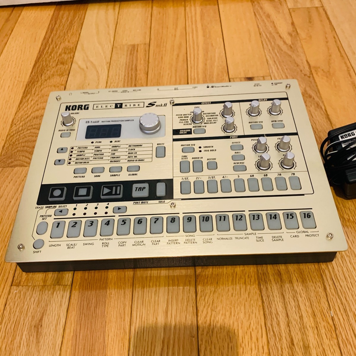 KORG ELECTRIBE S ES-1 mkII Rhythm Production Sampler