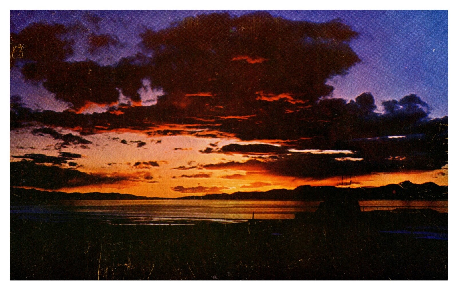 UT Utah C1092 Sunset Over The Great Salt Lake Chrome Postcard