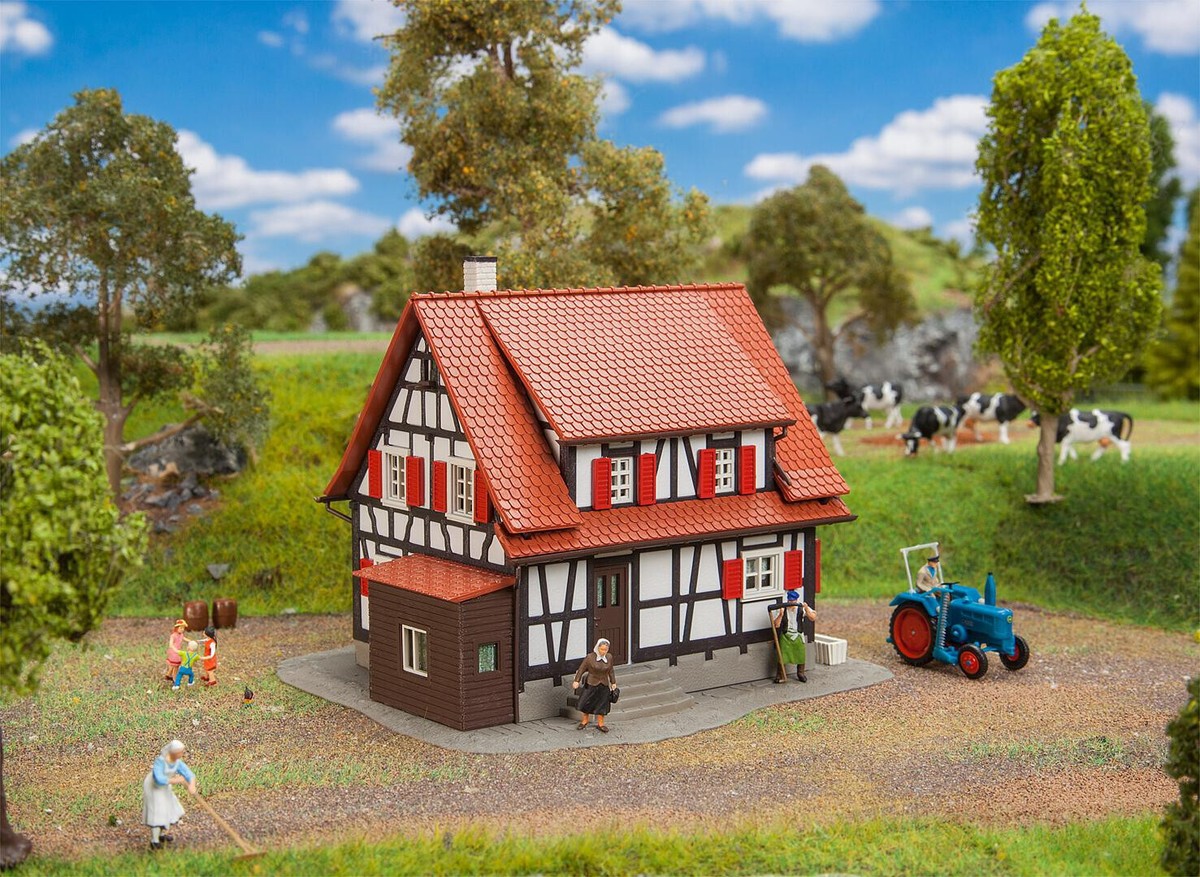 Faller 131374 HO 1:87 - Kit of a Half-timbered house | eBay