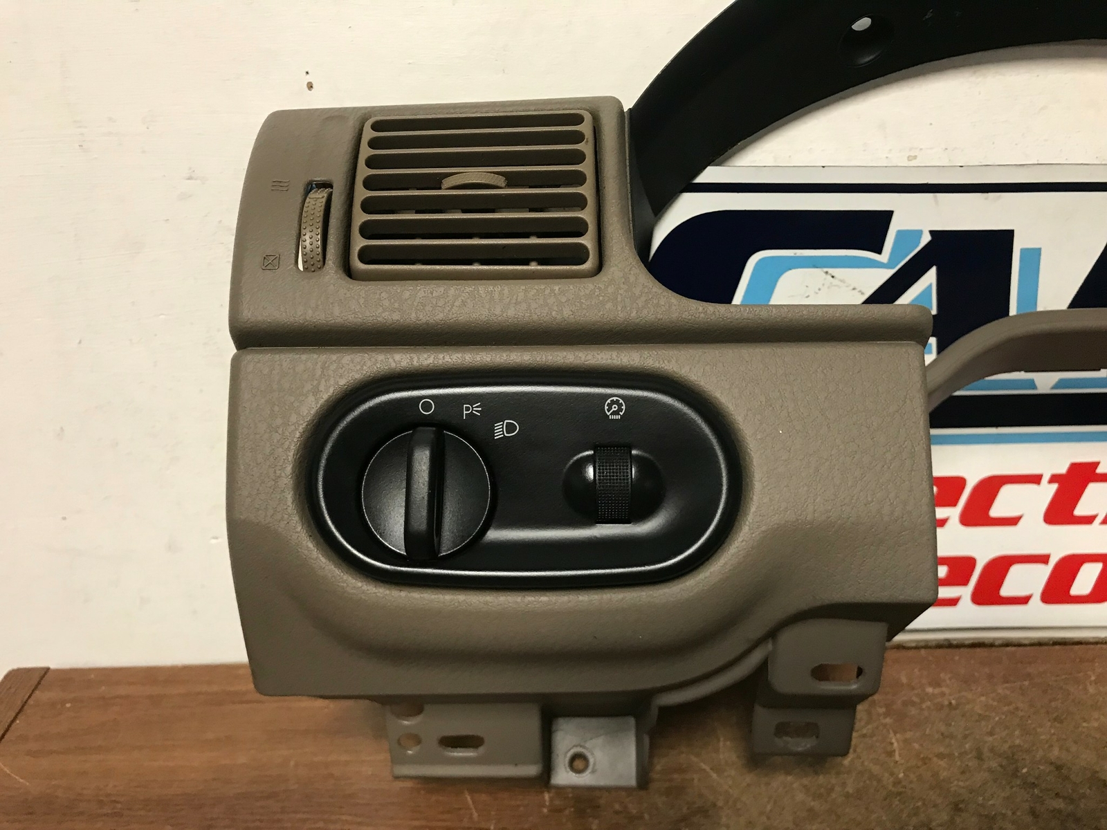 2003 FORD EXPLORER INSTRUMENT CLUSTER BEZEL W HEADLIGHT SWITCH F14 eBay