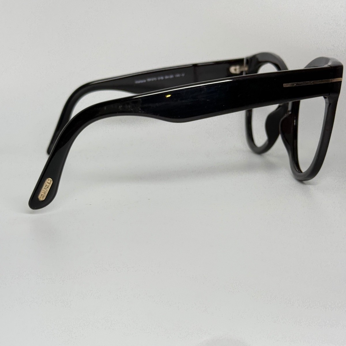 Tom Ford Wallace TF870 01B Black Cat Eye‎ Sunglasses Made in Italy 54-20-140 Tom Ford Wallace TF870 01B Sunglasses Women main image 3
