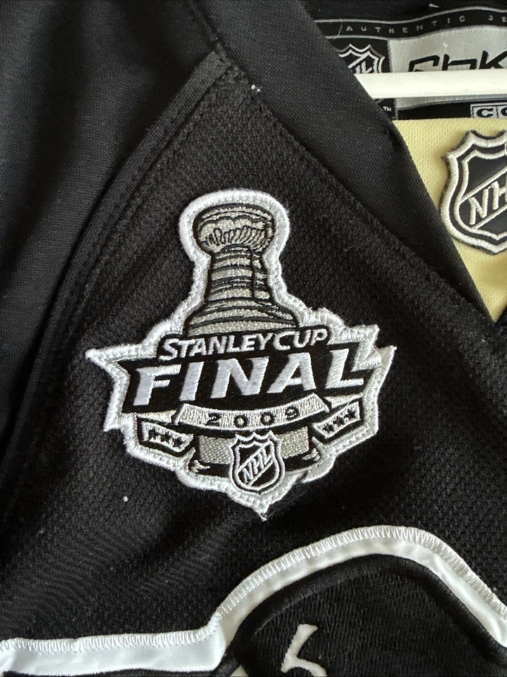 Camiseta deportiva para hombre Reebok Pittsburgh Penguins Sidney Crosby #87 2009 Copa Stanley talla 48 Foto 3 de 4