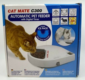 automatic cat feeder with ice pack