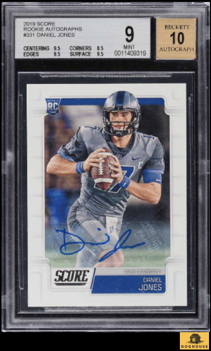 2019 Score Autographs Daniel Jones ROOKIE AUTO #331 BGS 9 MINT