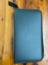 CD Storage/Carrying Case Black Zipper Closure