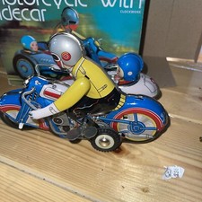 VINTAGE TIN LITHO WIND UP CLOCKWORK MOTORCYCLE WITH SIDECAR MS 709 W BOX